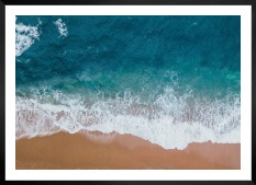 Gallery wall with picture frame in black in size 50x70 with print "Waves on the beach"