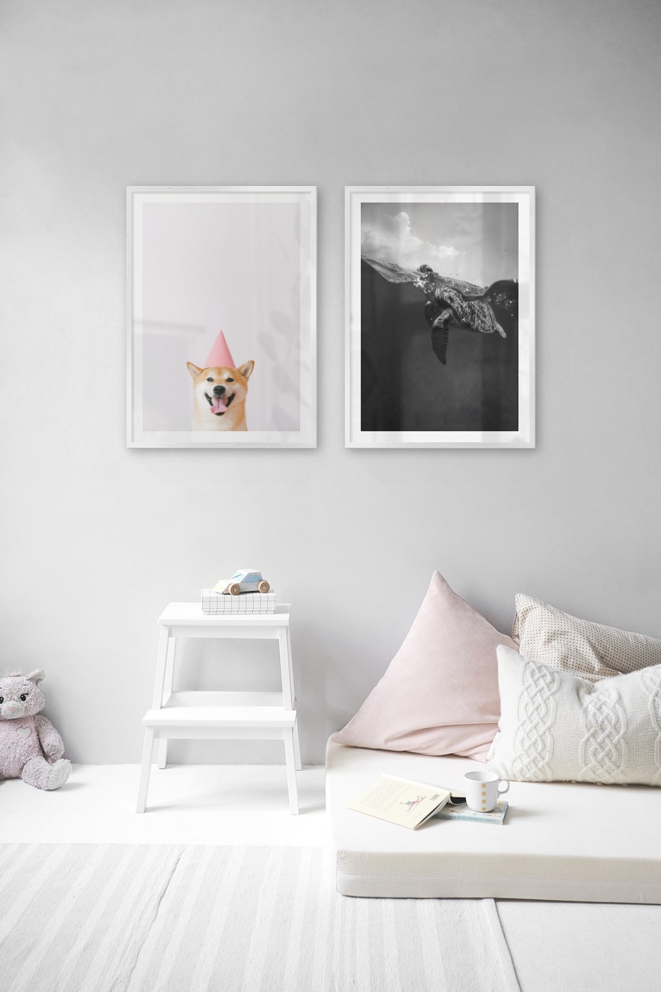 Gallery wall with picture frames in silver in sizes 50x70 with prints "Dog with pink hat" and "Turtle"