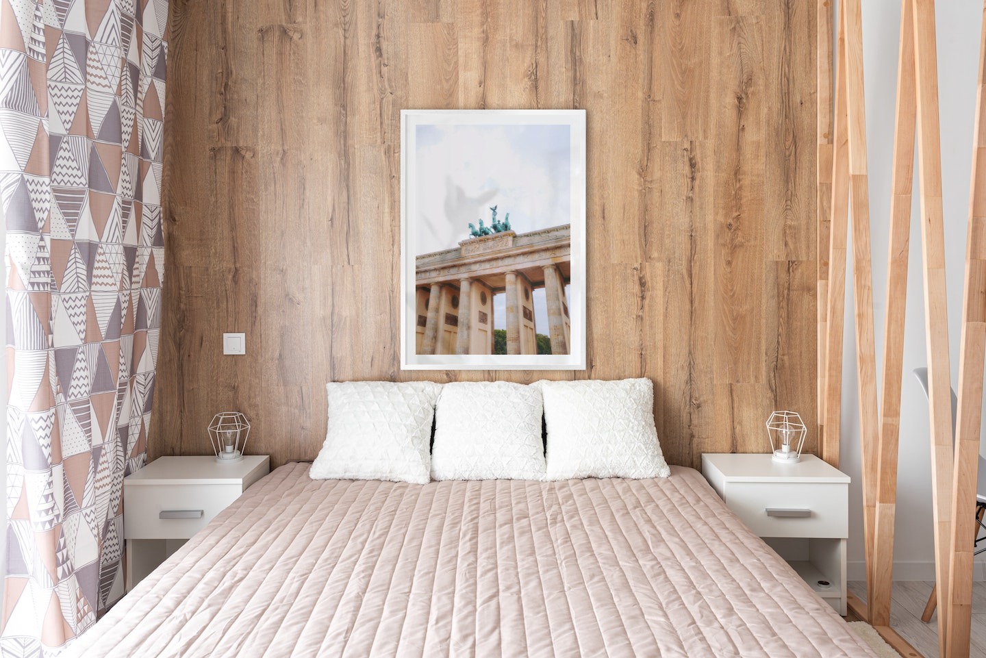 Gallery wall with picture frame in silver in size 70x100 with print "Berlin"