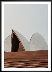 Gallery wall with picture frame in black in size 50x70 with print "Sydney Opera House"