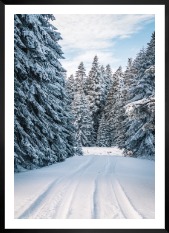 Gallery wall with picture frame in black in size 50x70 with print "Snowy road"