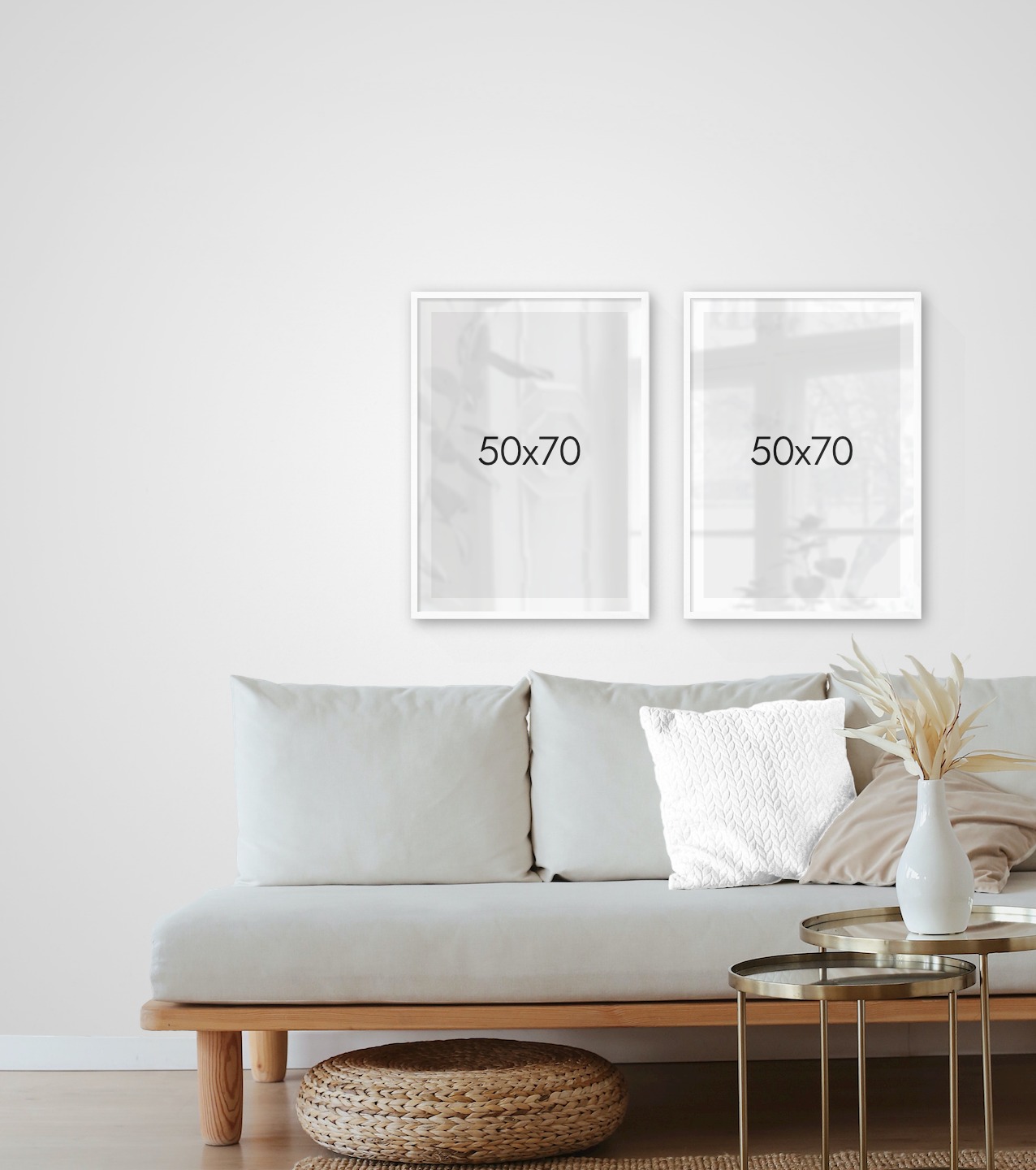 Gallery wall with picture frames in white in sizes 50x70
